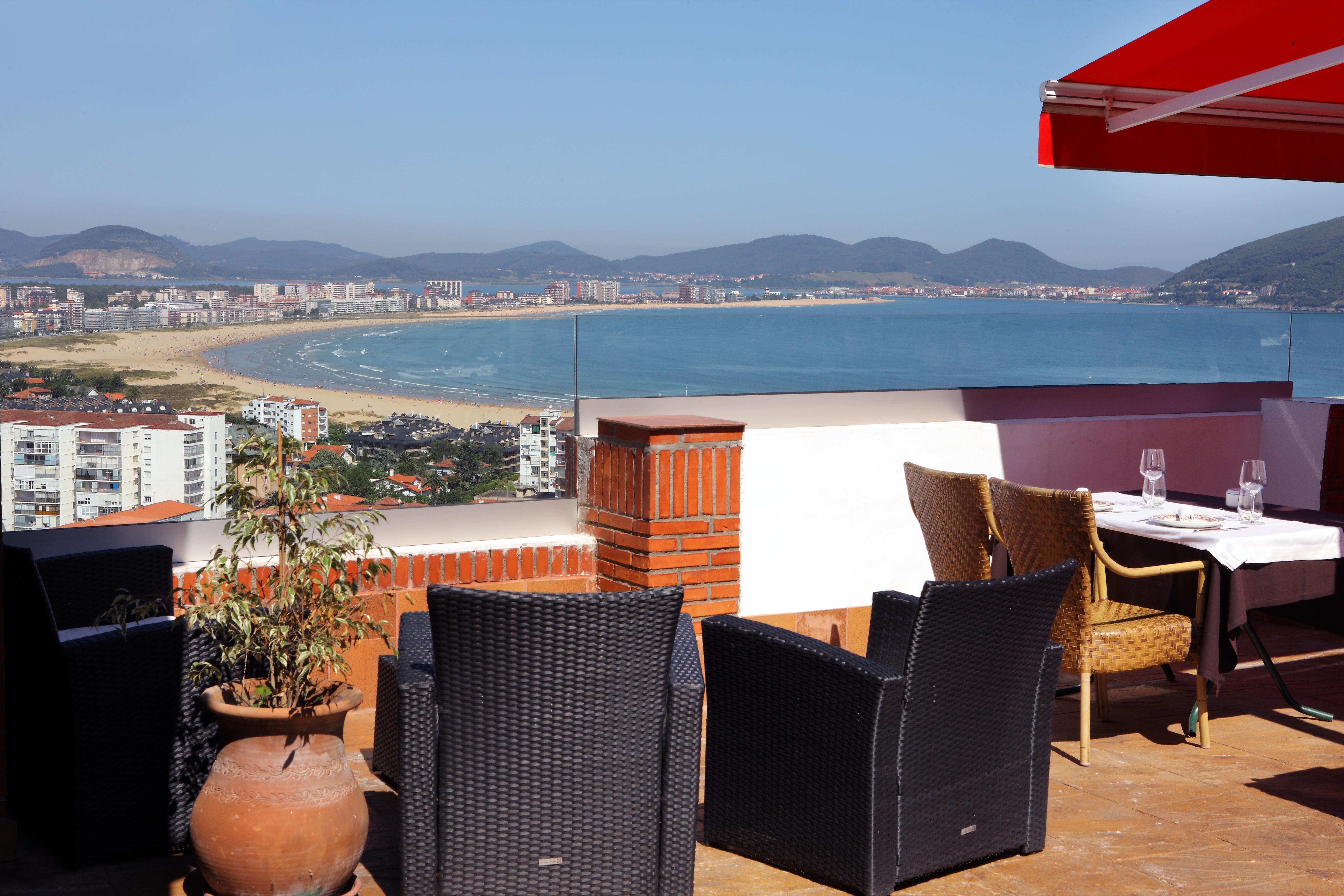 Hotel Restaurante Risco Laredo Exteriér fotografie