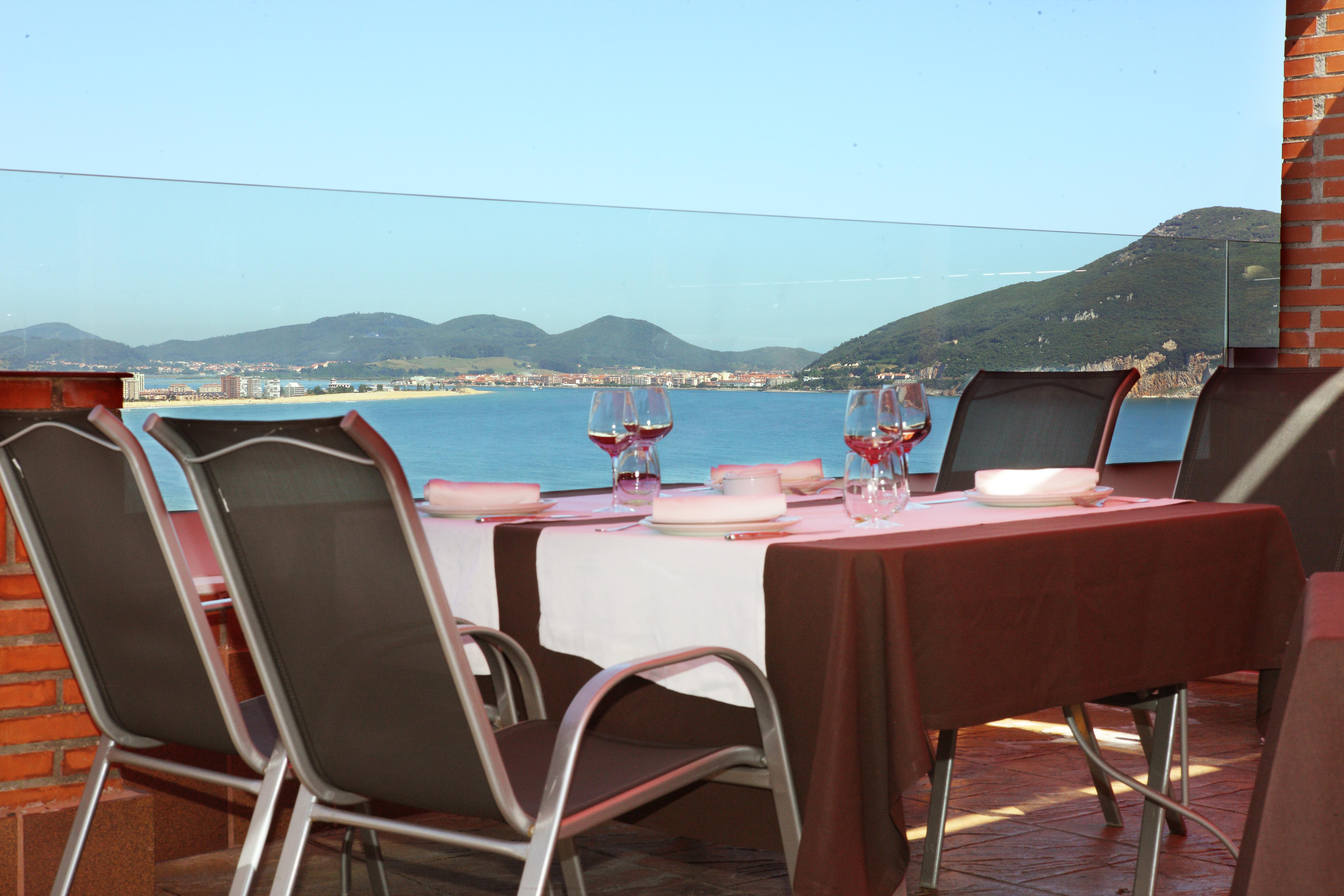 Hotel Restaurante Risco Laredo Exteriér fotografie
