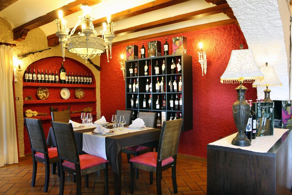 Hotel Restaurante Risco Laredo Exteriér fotografie