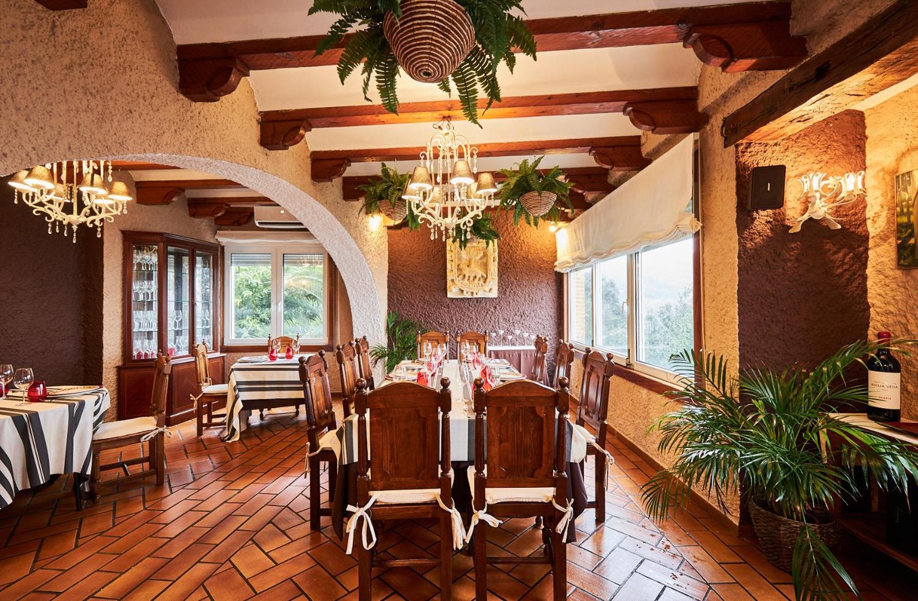Hotel Restaurante Risco Laredo Exteriér fotografie